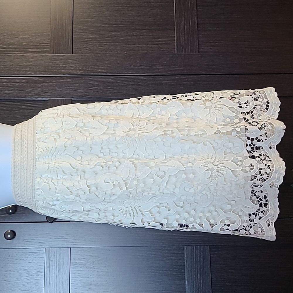 NWT Lace Skirt Cream Color Size M/ L